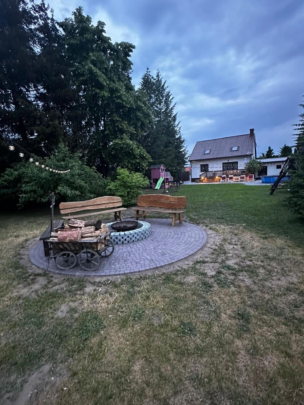 Kokolinko- Dom Caloroczny Na Mazurach Villa Swietajno  Exterior foto